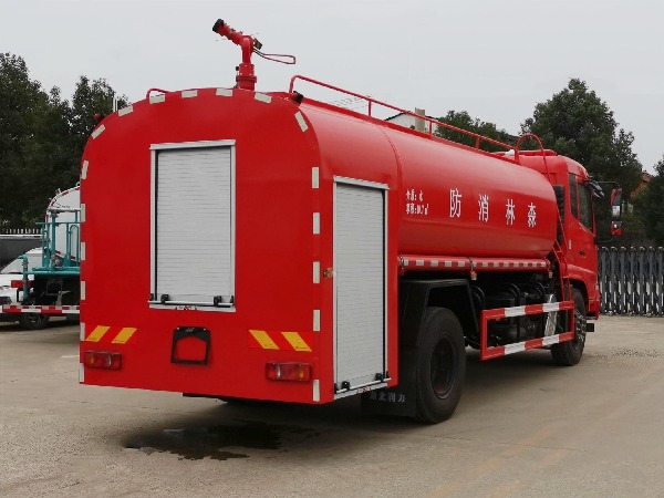 東風(fēng)天錦12噸多功能消防灑水車