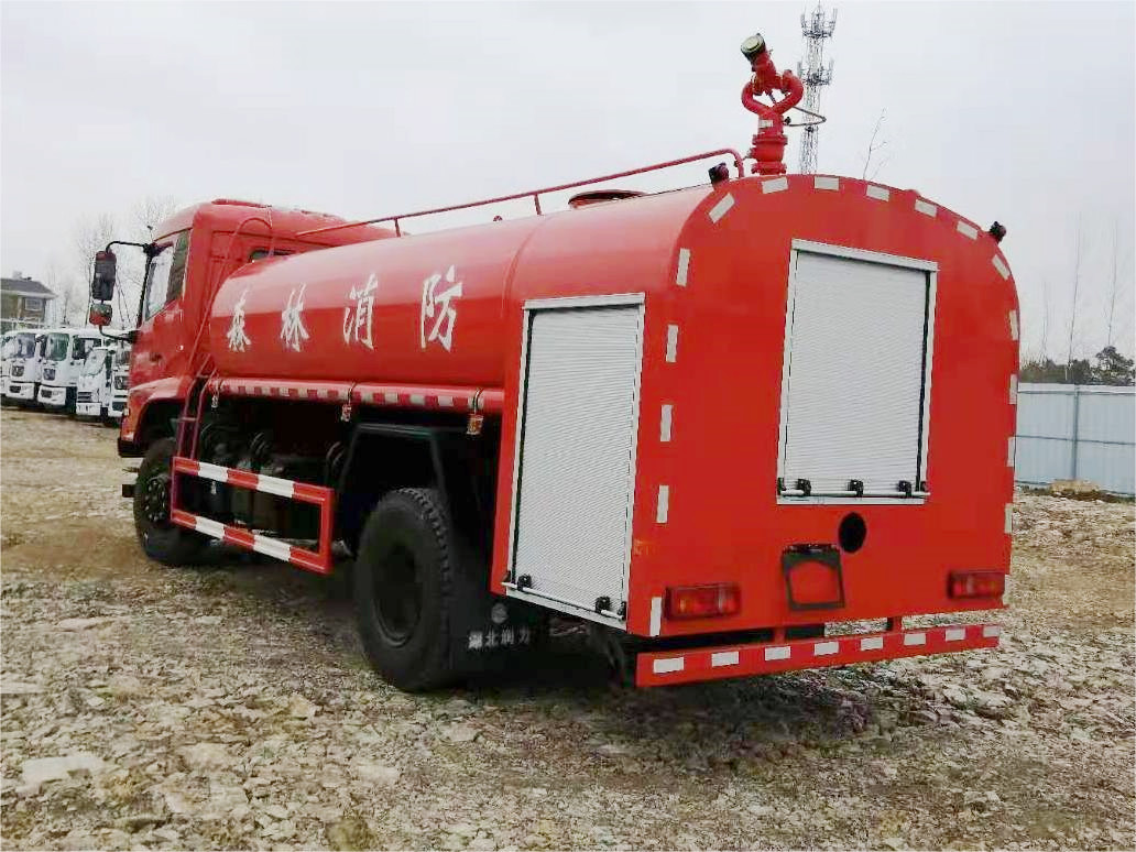 東風(fēng)天錦8噸森林越野消防車
