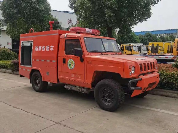藍牌勇士四驅(qū)越野消防車
